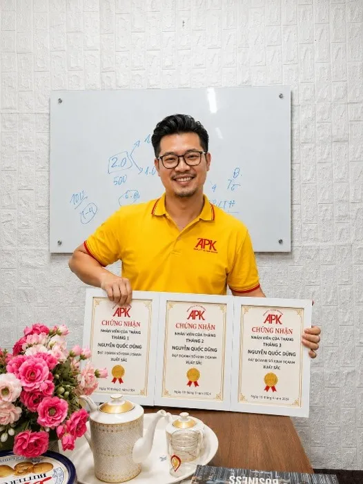 Công Ty TNHH Công Nghiệp APK Vinh Danh Cá Nhân Xuất Sắc Đạt Doanh Số Bán Hàng Cao Nhất